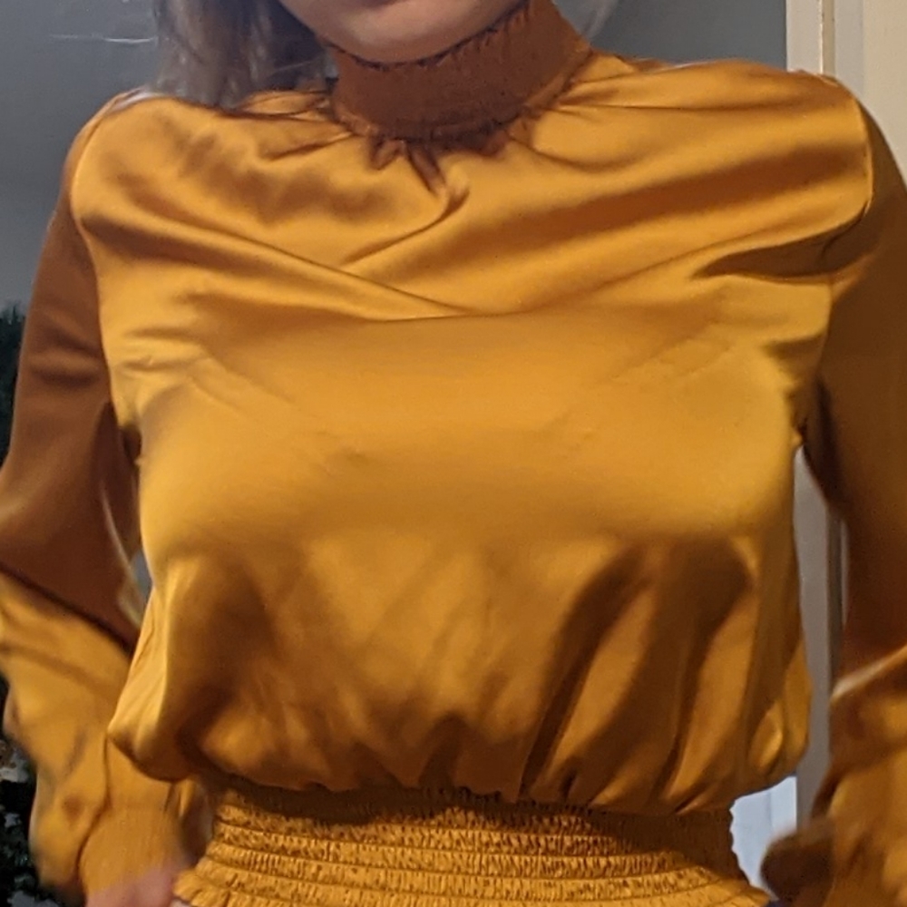 High neck crop